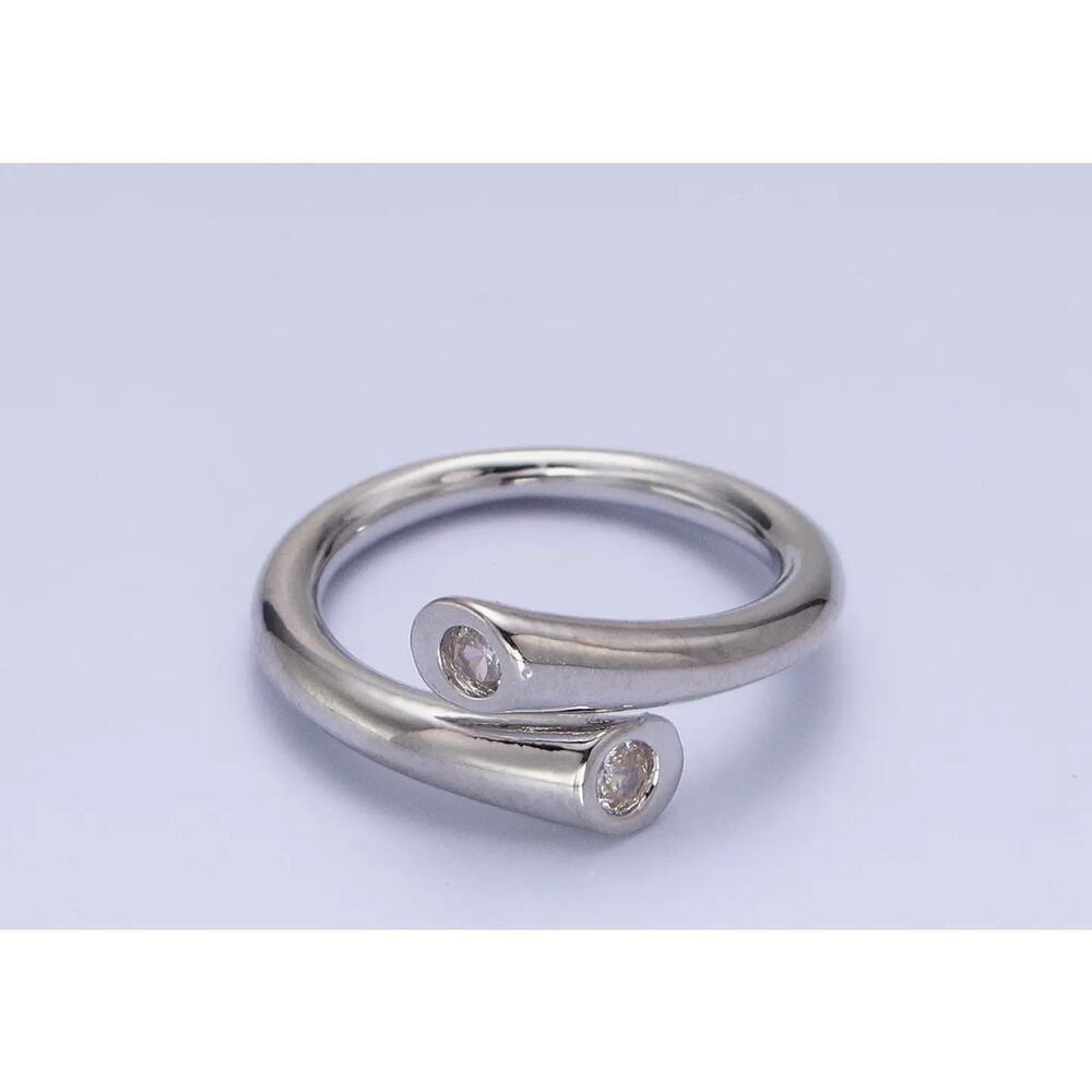 Dainty Unique Shape Hug Ring with Colorful Cz Crystal Stone